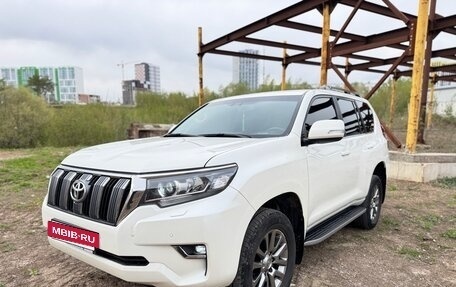 Toyota Land Cruiser Prado 150 рестайлинг 2, 2018 год, 5 699 999 рублей, 4 фотография