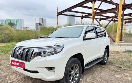 Toyota Land Cruiser Prado 150 рестайлинг 2, 2018 год, 5 699 999 рублей, 12 фотография