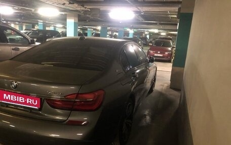 BMW 7 серия, 2017 год, 3 200 000 рублей, 4 фотография
