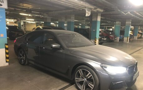 BMW 7 серия, 2017 год, 3 200 000 рублей, 18 фотография