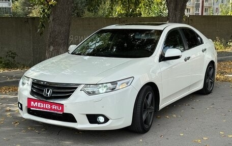 Honda Accord VIII рестайлинг, 2011 год, 1 720 000 рублей, 2 фотография