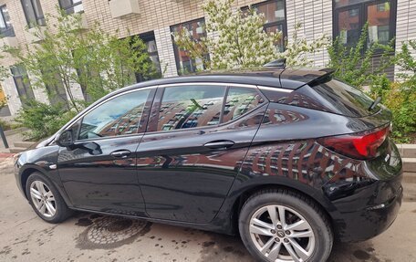 Opel Astra K, 2018 год, 1 930 000 рублей, 5 фотография