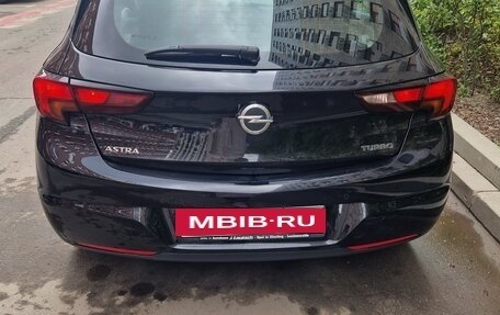 Opel Astra K, 2018 год, 1 930 000 рублей, 3 фотография