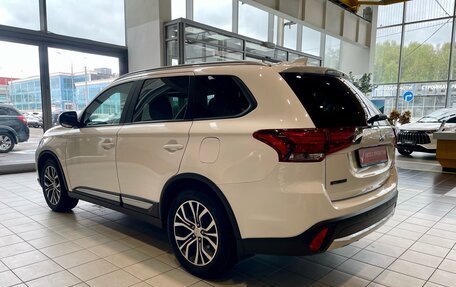 Mitsubishi Outlander III рестайлинг 3, 2018 год, 1 749 000 рублей, 7 фотография