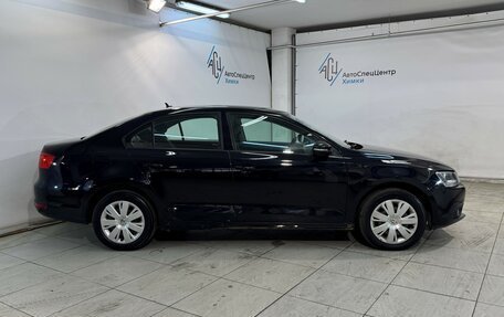 Volkswagen Jetta VI, 2011 год, 899 800 рублей, 15 фотография