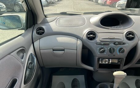 Toyota Platz, 2001 год, 449 000 рублей, 17 фотография