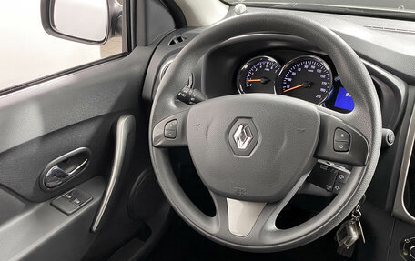 Renault Logan II, 2017 год, 699 000 рублей, 15 фотография