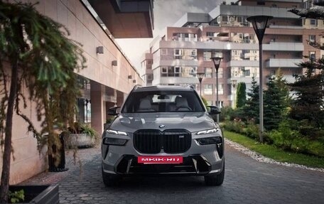 BMW X7, 2022 год, 14 999 999 рублей, 3 фотография