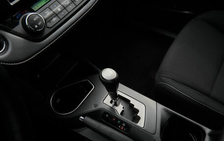 Toyota RAV4, 2018 год, 2 643 000 рублей, 13 фотография