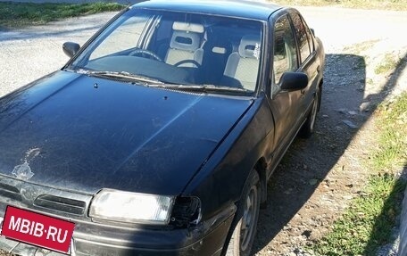 Nissan Primera II рестайлинг, 1994 год, 100 000 рублей, 2 фотография