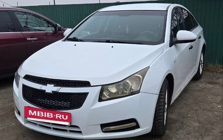Chevrolet Cruze II, 2012 год, 700 000 рублей, 2 фотография