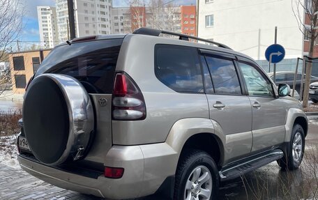 Toyota Land Cruiser Prado 120 рестайлинг, 2004 год, 1 950 000 рублей, 7 фотография