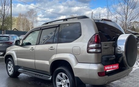 Toyota Land Cruiser Prado 120 рестайлинг, 2004 год, 1 950 000 рублей, 5 фотография