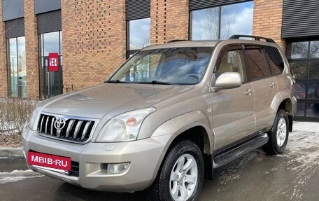 Toyota Land Cruiser Prado 120 рестайлинг, 2004 год, 1 950 000 рублей, 3 фотография