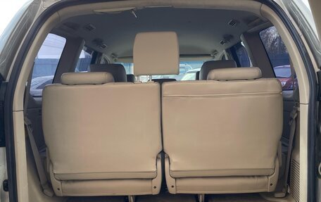 Toyota Land Cruiser Prado 120 рестайлинг, 2004 год, 1 950 000 рублей, 15 фотография
