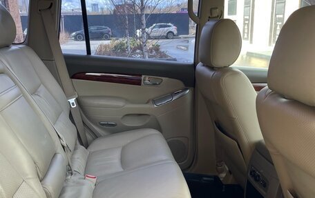Toyota Land Cruiser Prado 120 рестайлинг, 2004 год, 1 950 000 рублей, 14 фотография