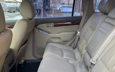 Toyota Land Cruiser Prado 120 рестайлинг, 2004 год, 1 950 000 рублей, 12 фотография