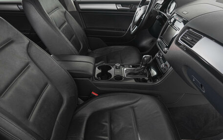 Volkswagen Touareg III, 2012 год, 2 499 000 рублей, 11 фотография