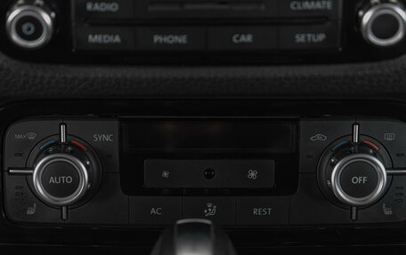 Volkswagen Touareg III, 2012 год, 2 499 000 рублей, 19 фотография