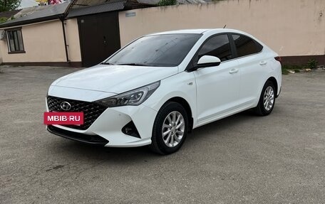 Hyundai Solaris II рестайлинг, 2020 год, 1 950 000 рублей, 15 фотография