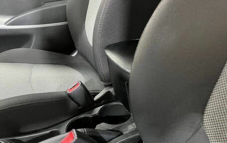 Hyundai Solaris II рестайлинг, 2013 год, 735 000 рублей, 33 фотография