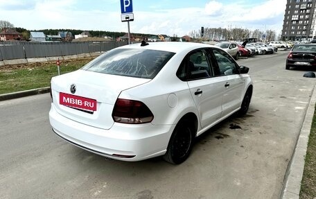 Volkswagen Polo VI (EU Market), 2018 год, 645 000 рублей, 3 фотография