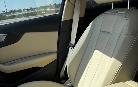 Audi A4, 2018 год, 2 600 000 рублей, 12 фотография