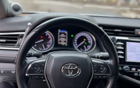 Toyota Camry, 2019 год, 2 450 000 рублей, 11 фотография
