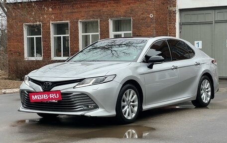 Toyota Camry, 2019 год, 2 450 000 рублей, 2 фотография