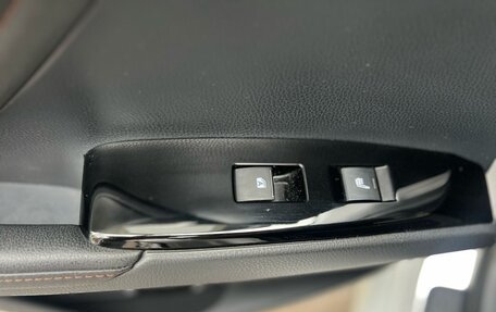 Toyota Camry, 2019 год, 2 450 000 рублей, 18 фотография