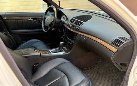 Mercedes-Benz E-Класс, 2003 год, 1 400 000 рублей, 10 фотография