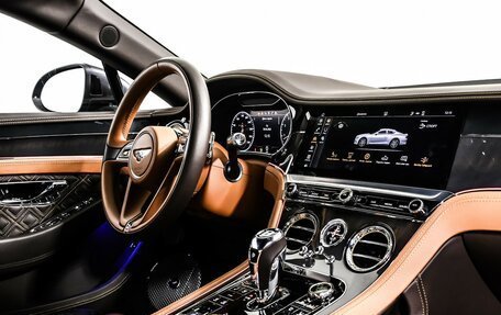 Bentley Continental GT III, 2018 год, 18 900 000 рублей, 11 фотография
