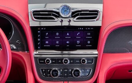 Bentley Bentayga I, 2021 год, 27 900 000 рублей, 24 фотография