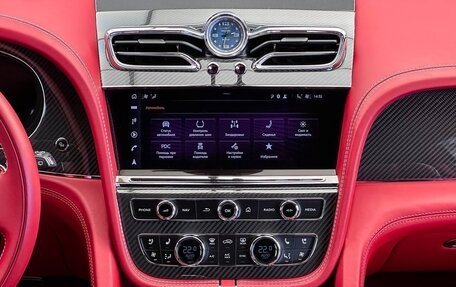 Bentley Bentayga I, 2021 год, 27 900 000 рублей, 25 фотография