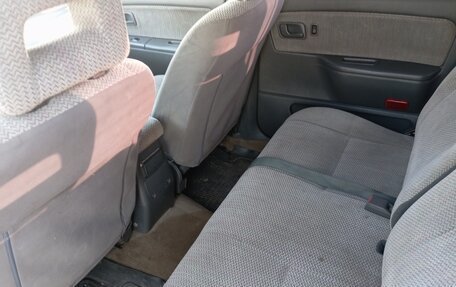 Mitsubishi Space Wagon III, 1998 год, 210 000 рублей, 11 фотография