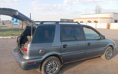 Mitsubishi Space Wagon III, 1998 год, 210 000 рублей, 12 фотография