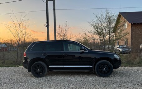 Volkswagen Touareg III, 2005 год, 1 180 000 рублей, 2 фотография