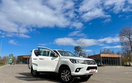 Toyota Hilux VIII, 2016 год, 3 700 000 рублей, 11 фотография