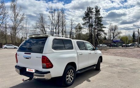 Toyota Hilux VIII, 2016 год, 3 700 000 рублей, 24 фотография