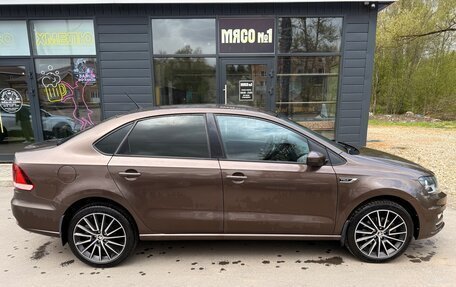 Volkswagen Polo VI (EU Market), 2016 год, 800 000 рублей, 2 фотография