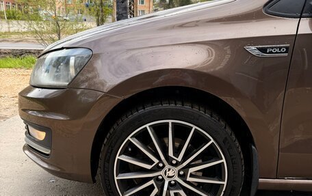 Volkswagen Polo VI (EU Market), 2016 год, 800 000 рублей, 5 фотография