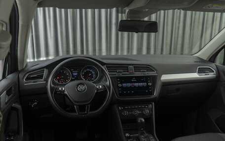 Volkswagen Tiguan II, 2020 год, 1 940 000 рублей, 7 фотография