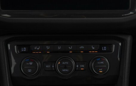 Volkswagen Tiguan II, 2020 год, 1 940 000 рублей, 20 фотография