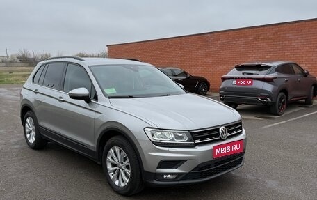 Volkswagen Tiguan II, 2020 год, 2 600 000 рублей, 1 фотография