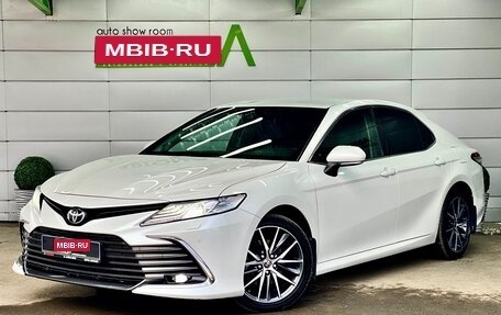 Toyota Camry, 2021 год, 3 199 000 рублей, 1 фотография