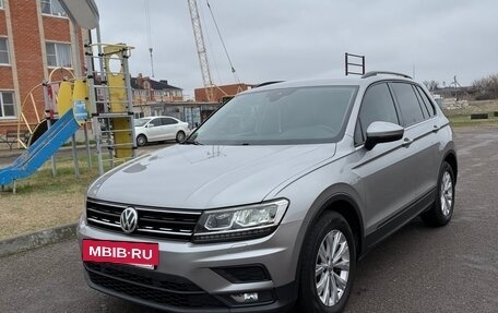 Volkswagen Tiguan II, 2020 год, 2 600 000 рублей, 10 фотография