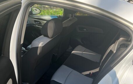 Chevrolet Cruze II, 2014 год, 750 000 рублей, 11 фотография