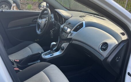 Chevrolet Cruze II, 2014 год, 750 000 рублей, 13 фотография