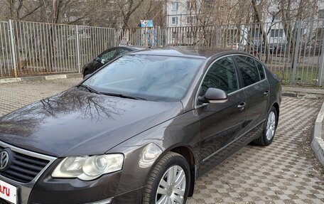 Volkswagen Passat B6, 2007 год, 620 000 рублей, 2 фотография