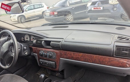 Dodge Stratus II, 2001 год, 220 000 рублей, 19 фотография